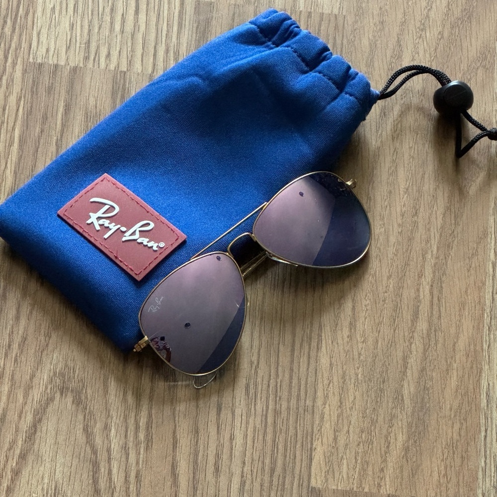 EUC Junior aviator Raybans with original soft case